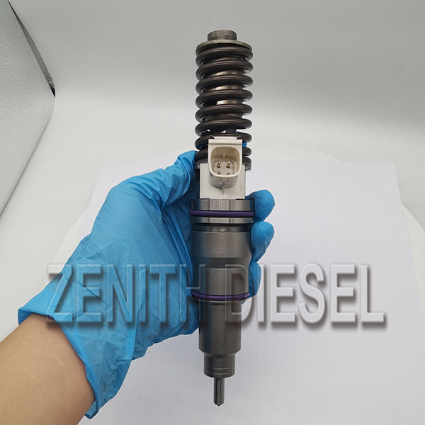 High-Quality Common Rail Diesel Fuel Injector 33800-82700