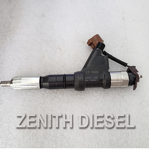 Fuel injector common rail fuel injector  095000-1660