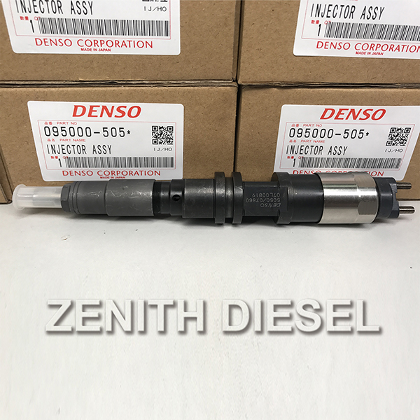 Fuel injector common rail fuel injector  095000-5050