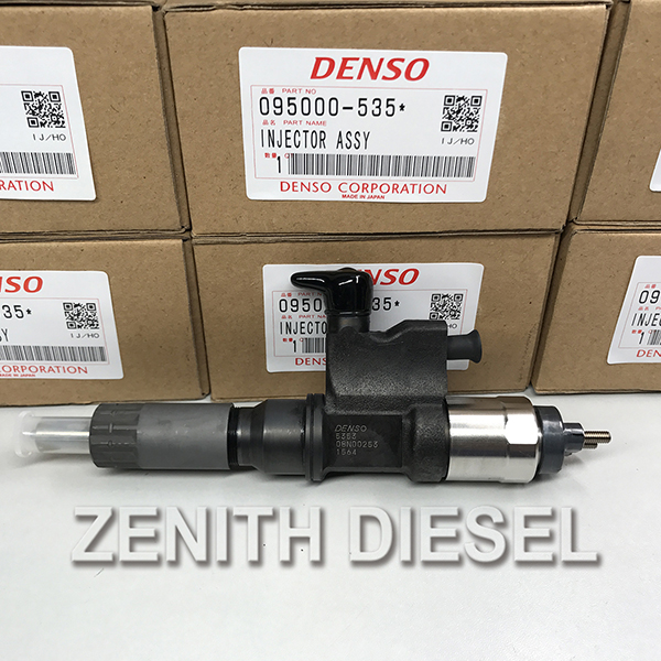 Fuel injector common rail fuel injector 095000-5353