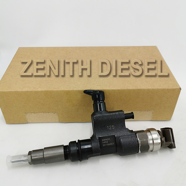 Fuel injector common rail fuel injector 095000-6402