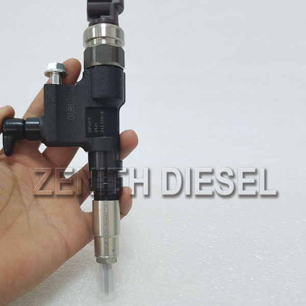 Fuel injector common rail fuel injector  095000-6541